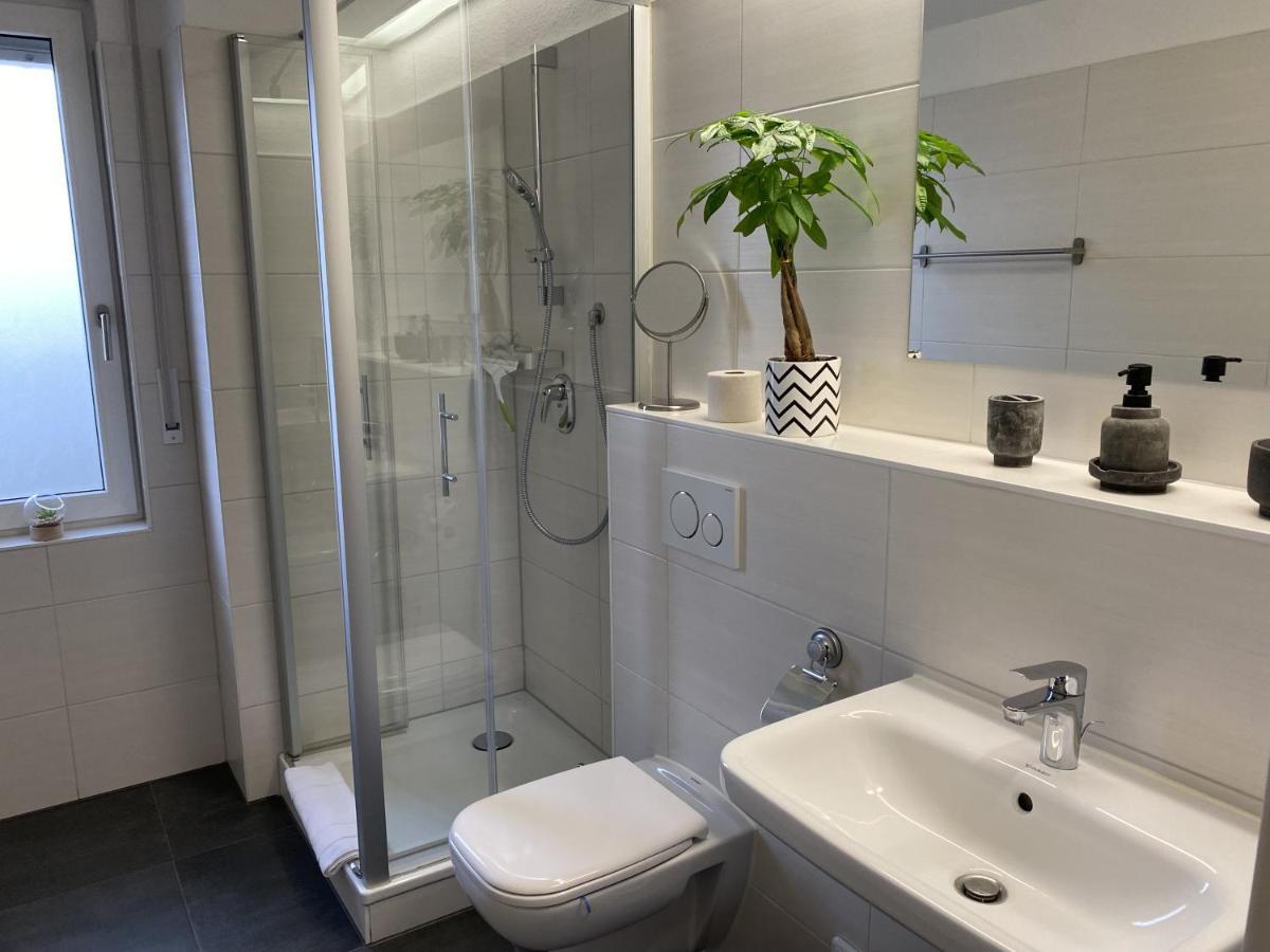 Rr - Tiny Apartment - Parking - Kitchen - Wifi Magdeburg Bagian luar foto
